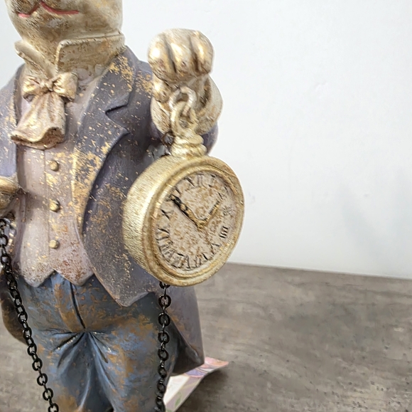New Easter Bunny Gentlemen holding a Clock Figurine - Picture 6 of 6